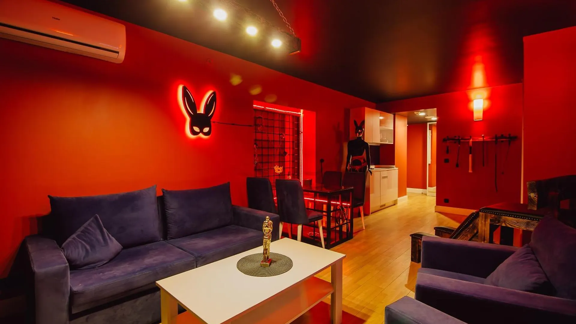 Bdsm Red Room Batumi Apartman